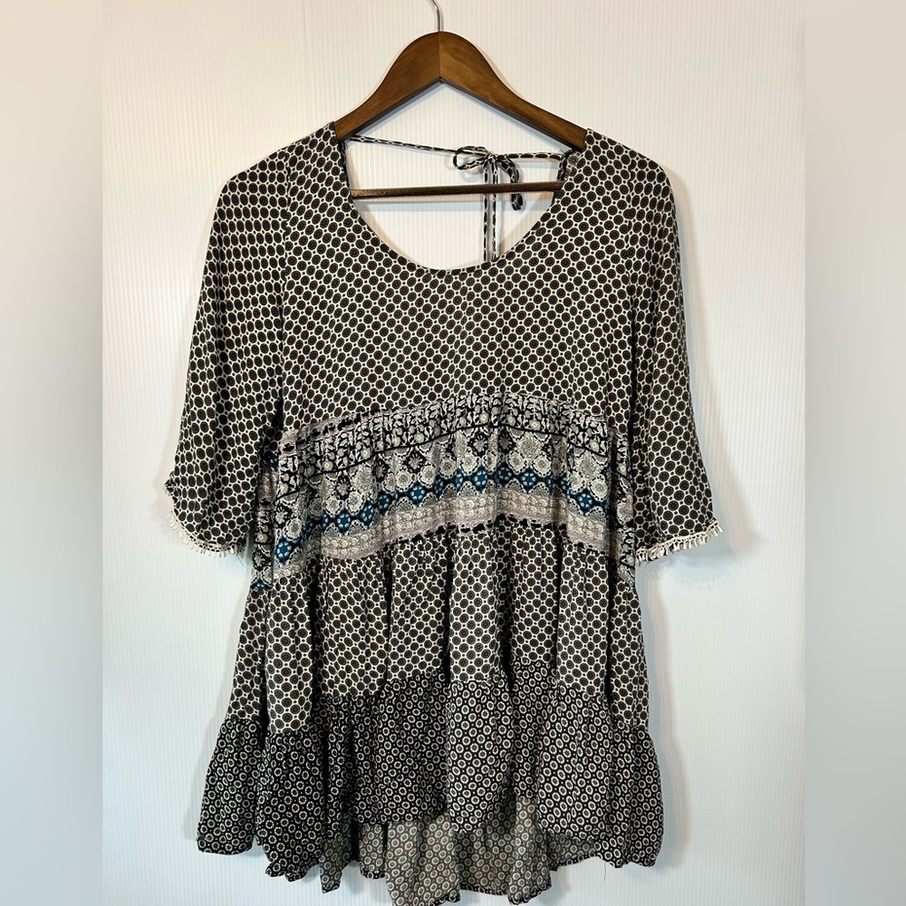 Umgee Tunic Top Size Small